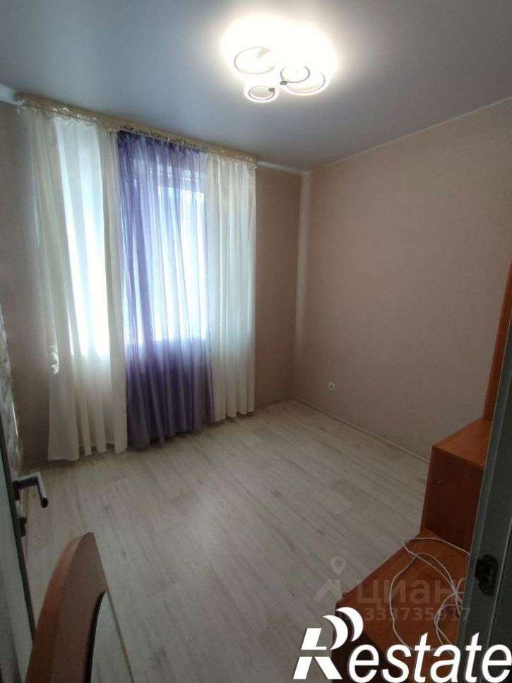 2-комн квартира улица Гаря Хохлова, 13,  д. 13