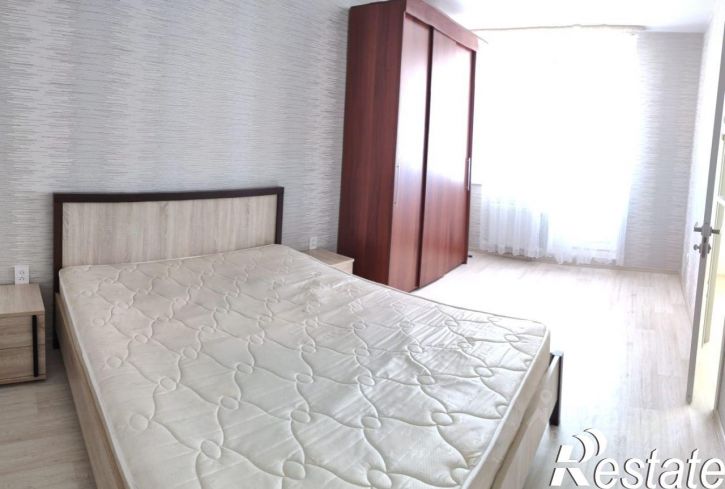 2-комн квартира улица Гаря Хохлова, 13,  д. 13