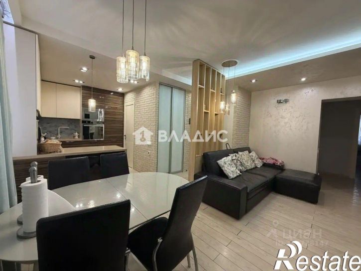 3-комн квартира Санаторная улица, 8Б,  д. 8Б
