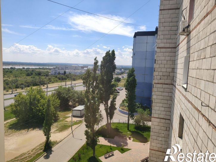 3-комн квартира Университетский проспект, 96,  д. 96