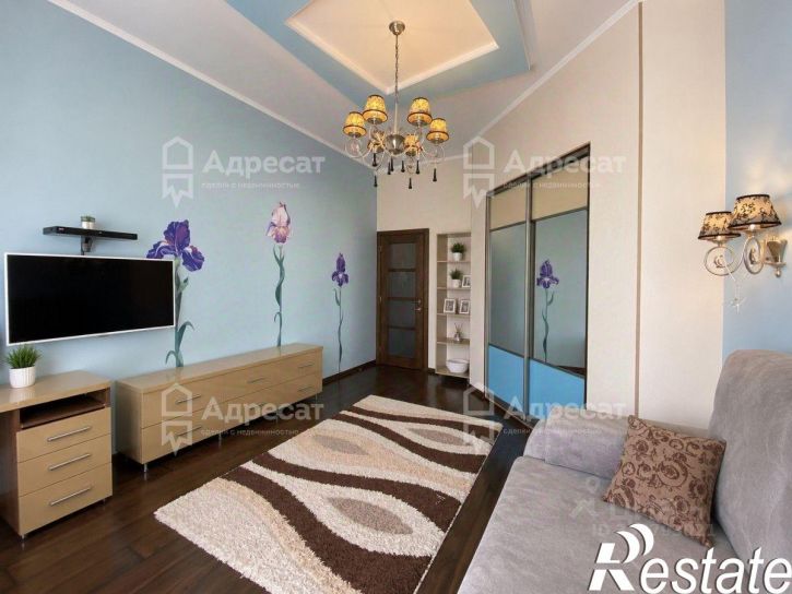 4-комн квартира улица Космонавтов, 34,  д. 34