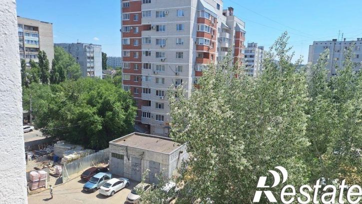 3-комн квартира улица Николая Отрады, 20,  д. 20