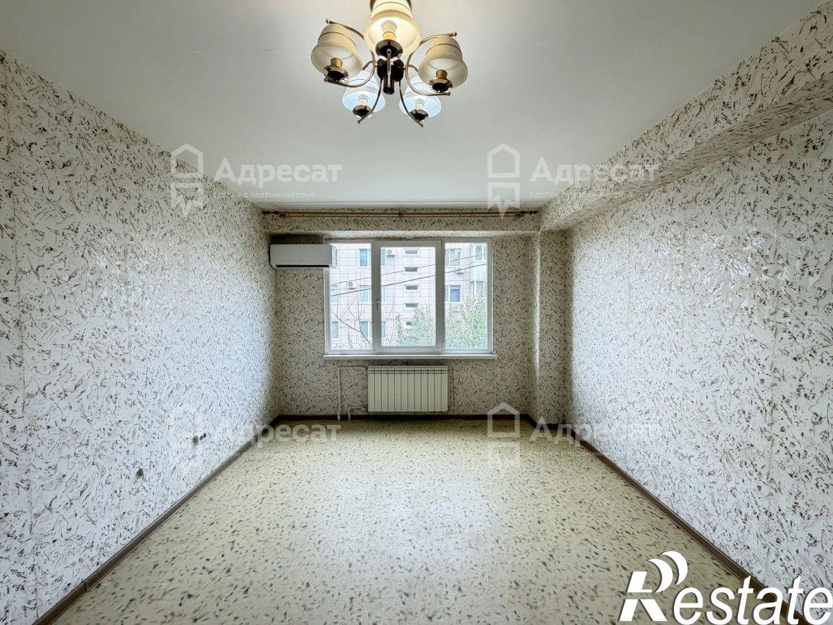 Купить квартиру за 3 950 000 рублей на ул. Комарова,  д.67