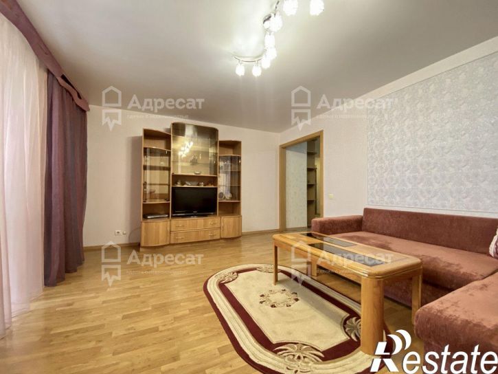 5-комн квартира ул. Ангарская,  д.71А