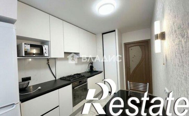 3-комн квартира улица 8-й Воздушной Армии, 19,  д. 19