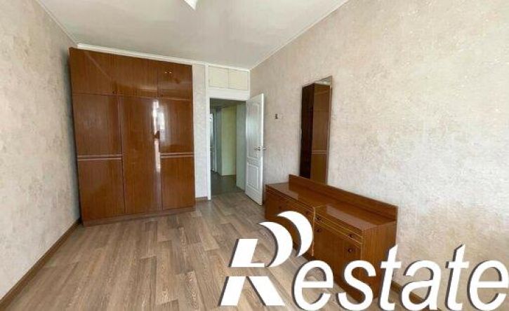 3-комн квартира улица Константина Симонова, 22,  д. 22