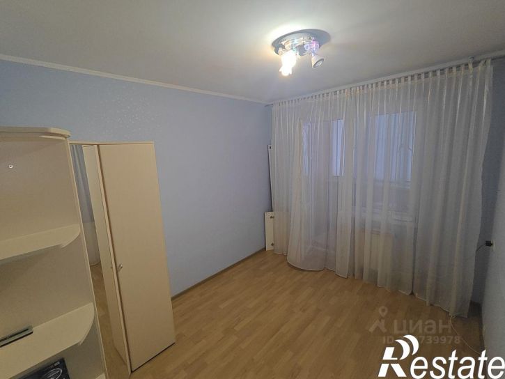 3-комн квартира улица Бажова, 7,  д. 7
