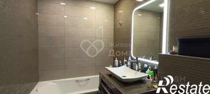 3-комн квартира улица 35-й Гвардейской дивизии, 40,  д. 40