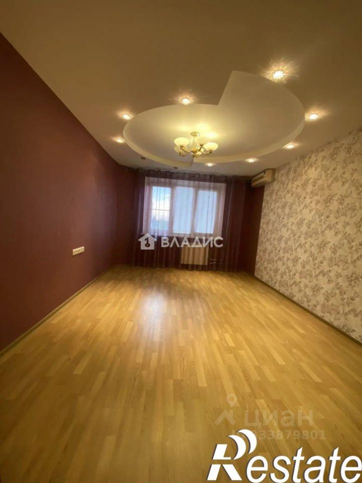 3-комн квартира улица Бажова, 7,  д. 7