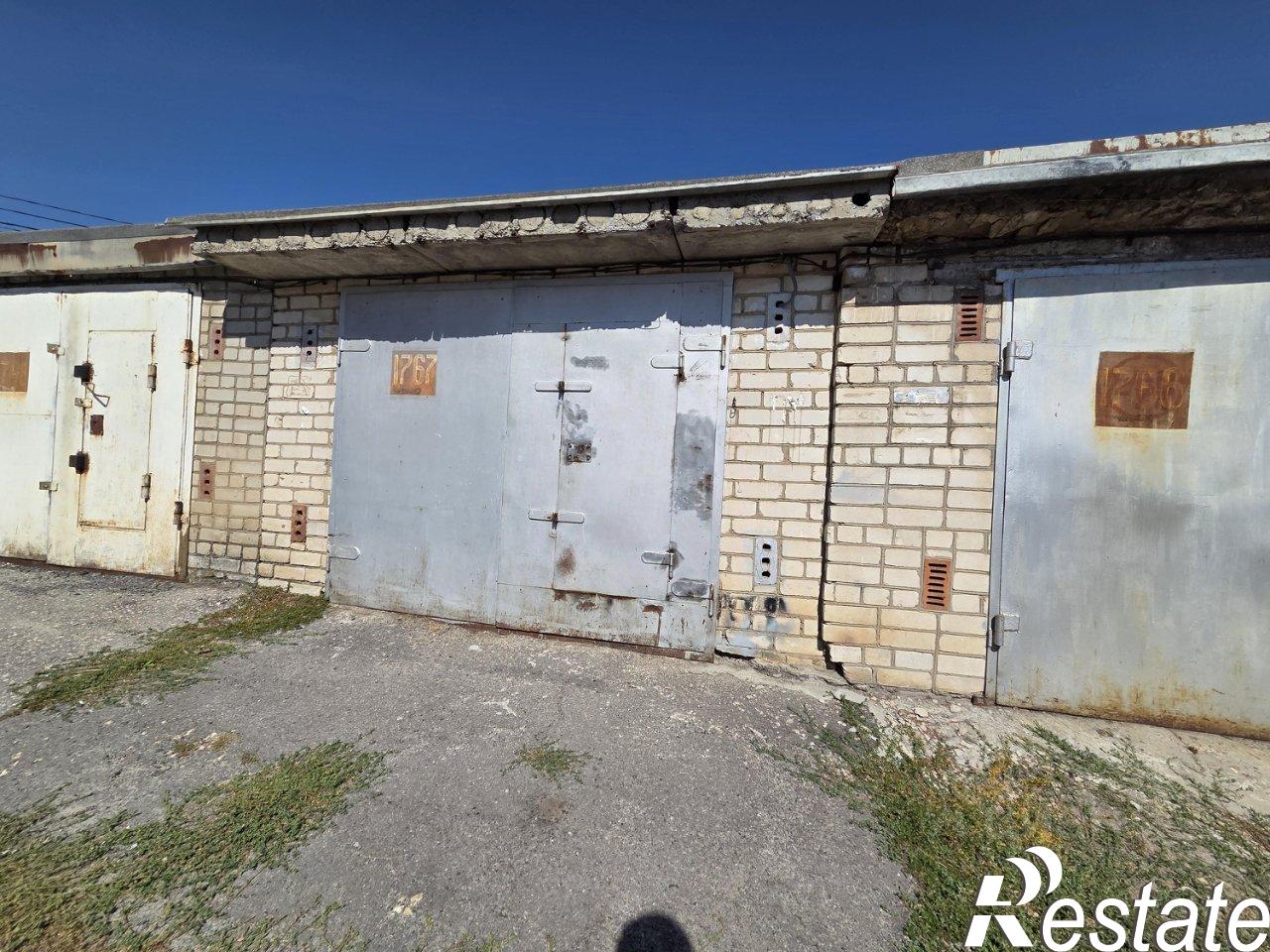 Купить гараж, место в паркинге за 450 018 рублей на Витимская улица, 15А