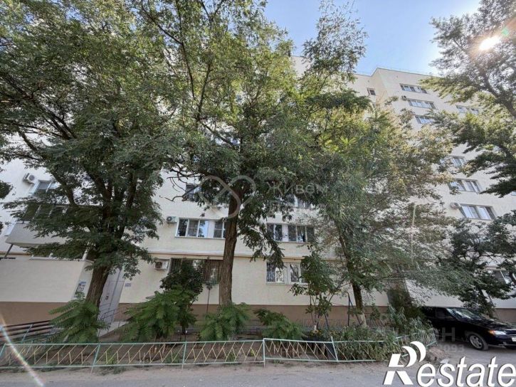 2-комн квартира улица Германа Титова, 58,  д. 58