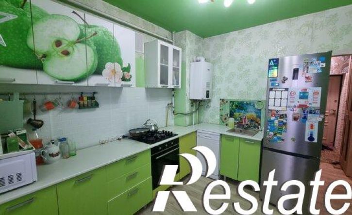 1-комн квартира улица Пожарского, 350,  д. 350