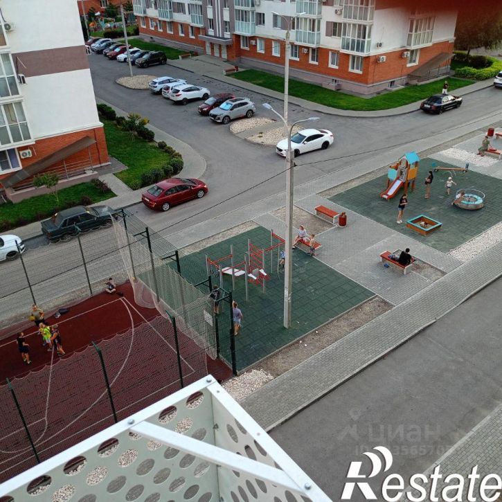 2-комн квартира Гаря Хохолова, 8