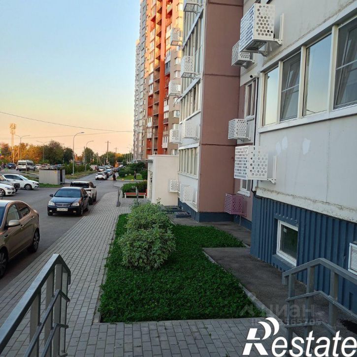 2-комн квартира Гаря Хохолова, 8