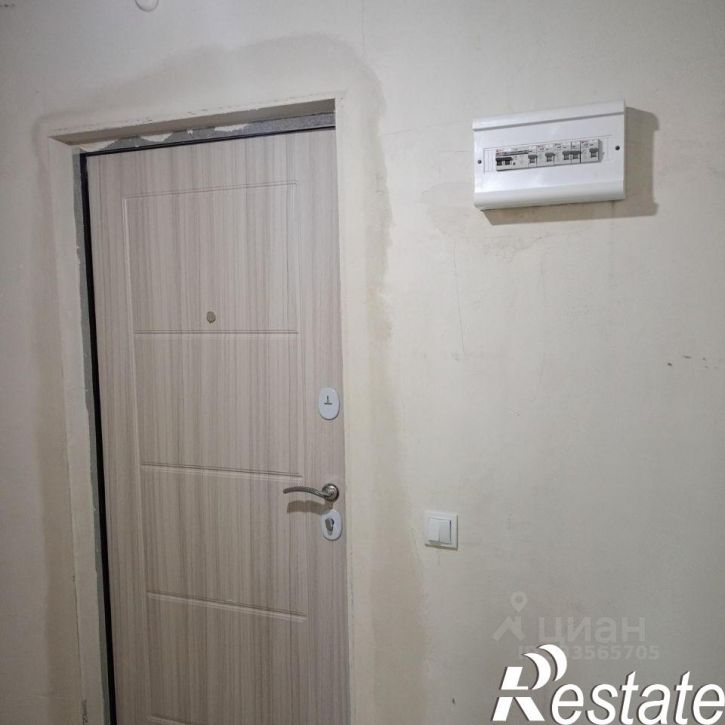 2-комн квартира Гаря Хохолова, 8