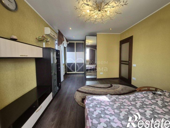 1-комн квартира улица Землячки, 44,  д. 44