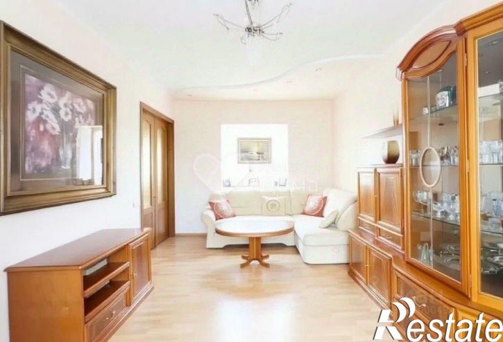 3-комн квартира улица Вершинина, 8,  д. 8