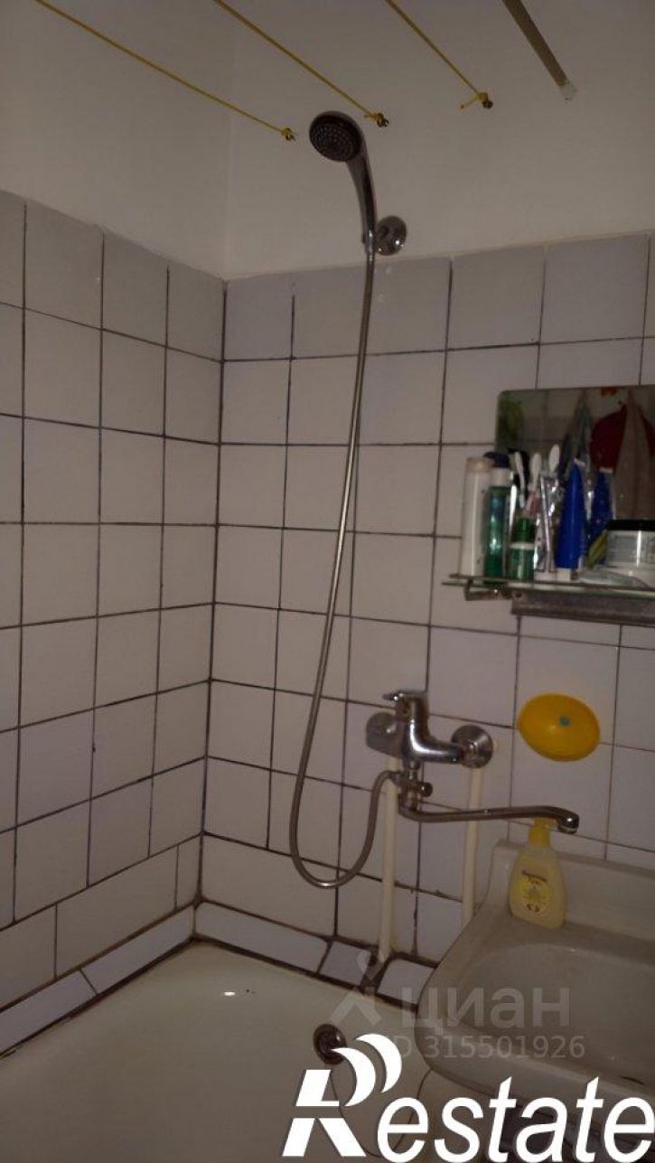 3-комн квартира улица Ломакина, 5А,  д. 5А