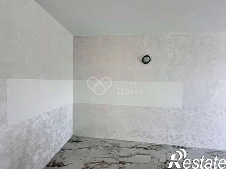 3-комн квартира улица Глазкова, 16,  д. 16