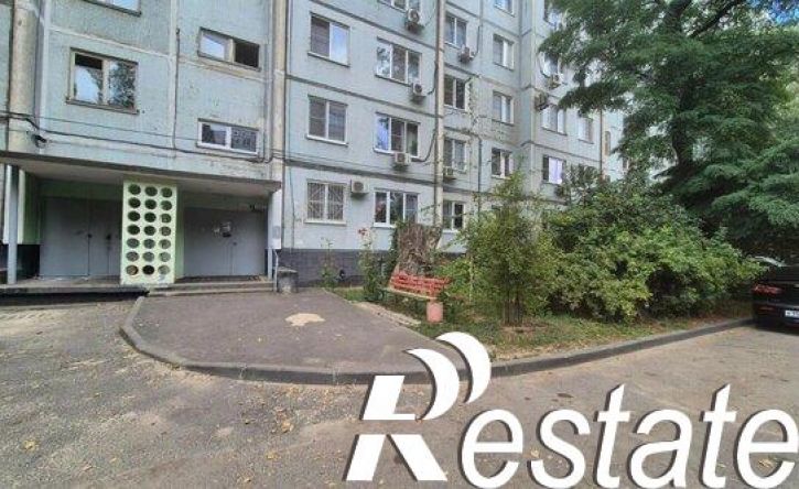2-комн квартира бульвар 30-летия Победы, 82,  д. 82