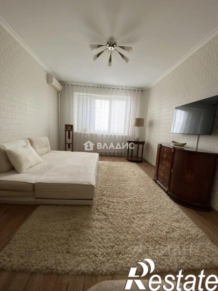 2-комн квартира улица Бажова, 7,  д. 7