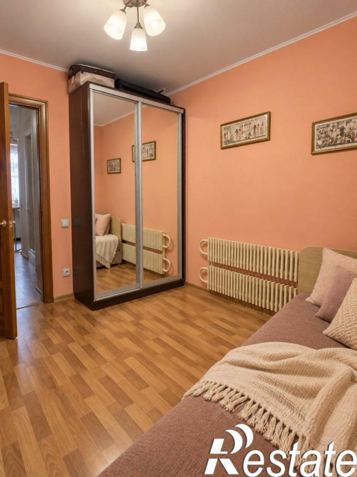 3-комн квартира улица Правды, 4,  д. 4
