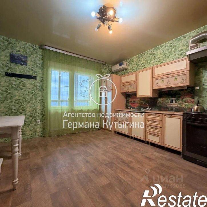 1-комн квартира улица Пожарского, 350,  д. 350