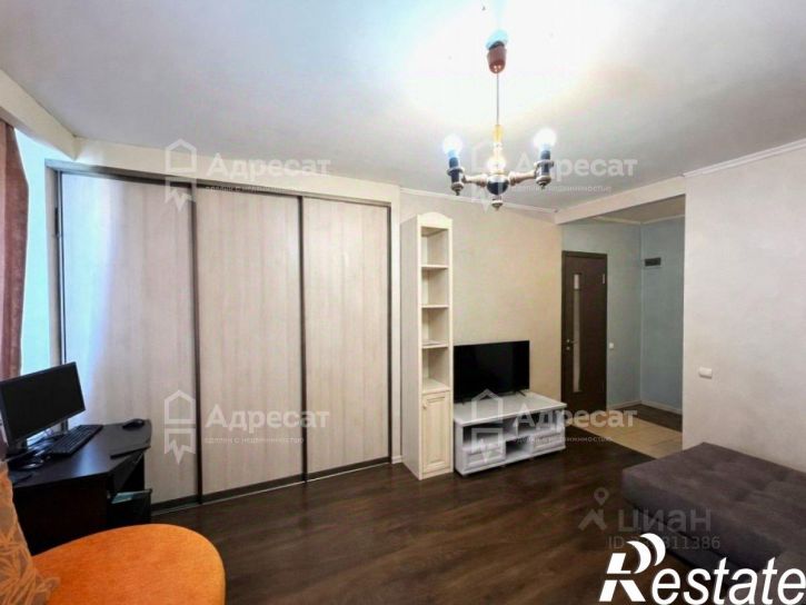 2-комн квартира улица Константина Симонова, 28,  д. 28