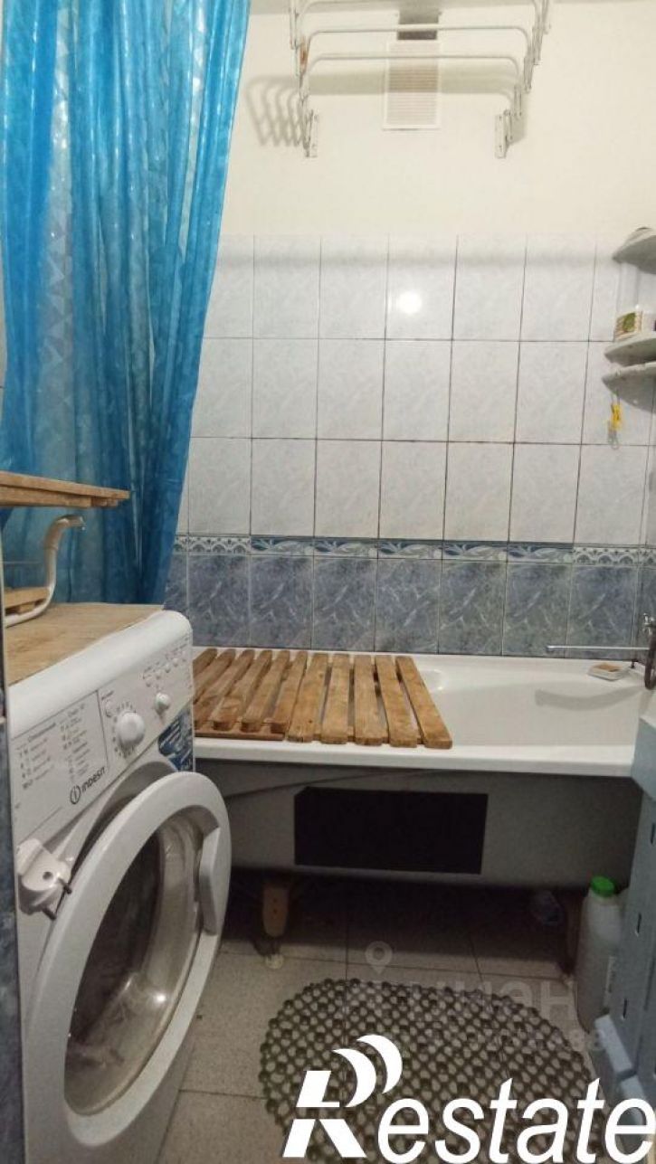 3-комн квартира улица Быстрова, 80А,  д. 80А