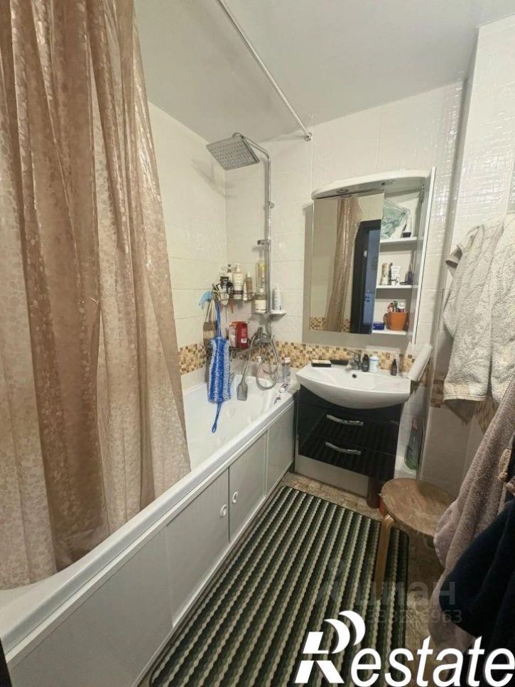 4-комн квартира улица Янки Купалы, 60,  д. 60