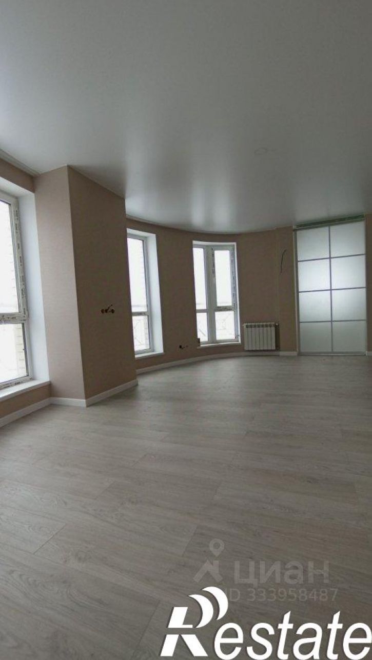 3-комн квартира улица Пархоменко, 2А,  д. 2А