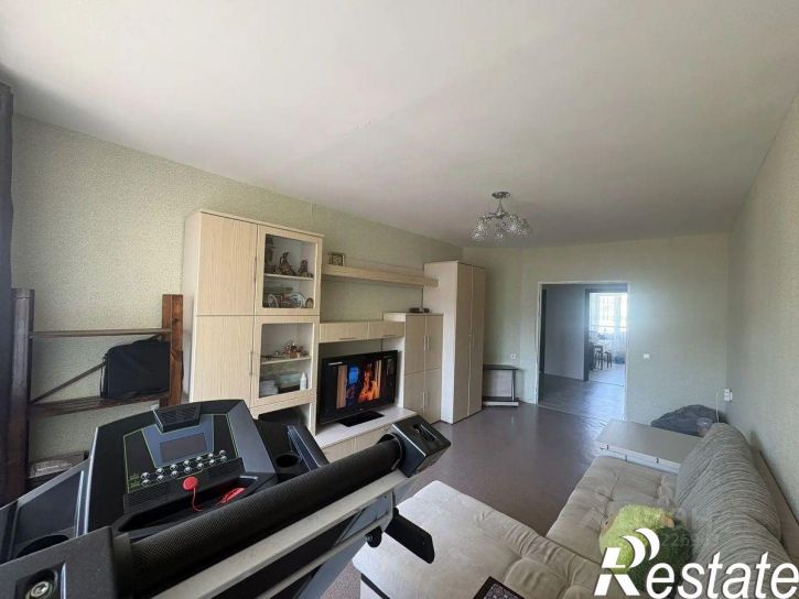4-комн квартира улица Янки Купалы, 60,  д. 60