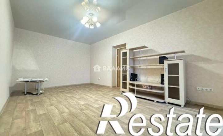 2-комн квартира улица Базарова, 18,  д. 18