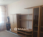 комната 56 кв м улица Ткачёва, 13