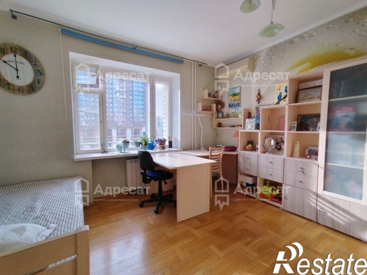 3-комн квартира ул. Ярославская,  д.10