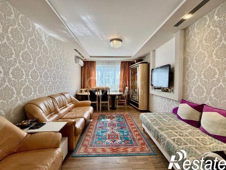 2-комн квартира улица Землячки, 50,  д. 50
