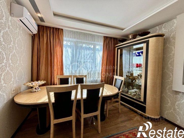 2-комн квартира улица Землячки, 50,  д. 50
