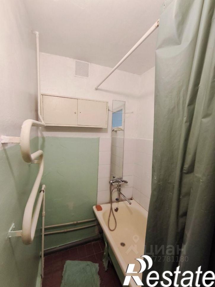 2-комн квартира улица Хользунова, 38,  д. 38