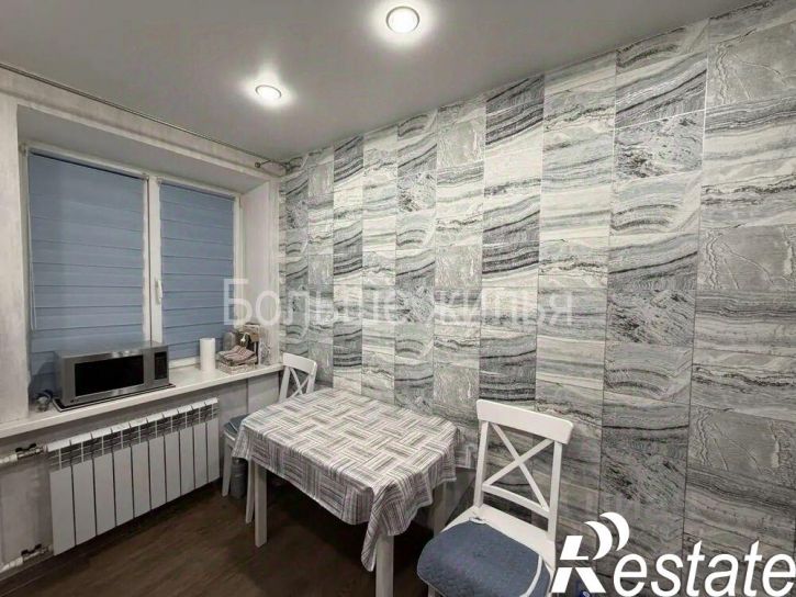 2-комн квартира Триумфальная улица, 24,  д. 24