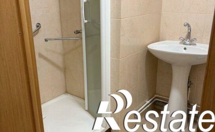 3-комн квартира улица Пархоменко, 27,  д. 27