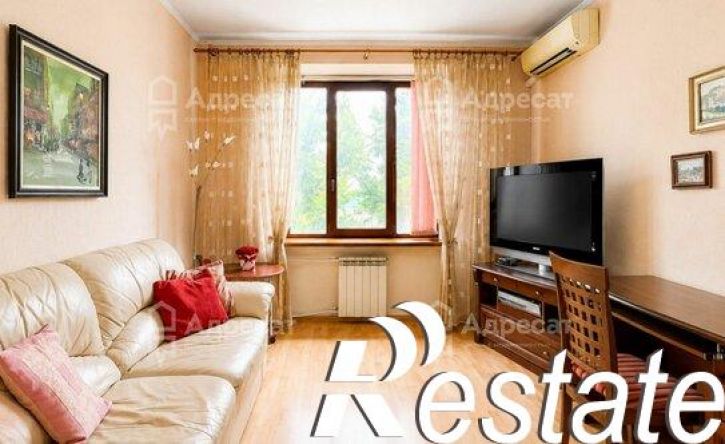 3-комн квартира улица Вершинина, 8,  д. 8