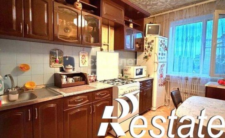 3-комн квартира улица 8-й Воздушной Армии, 37,  д. 37