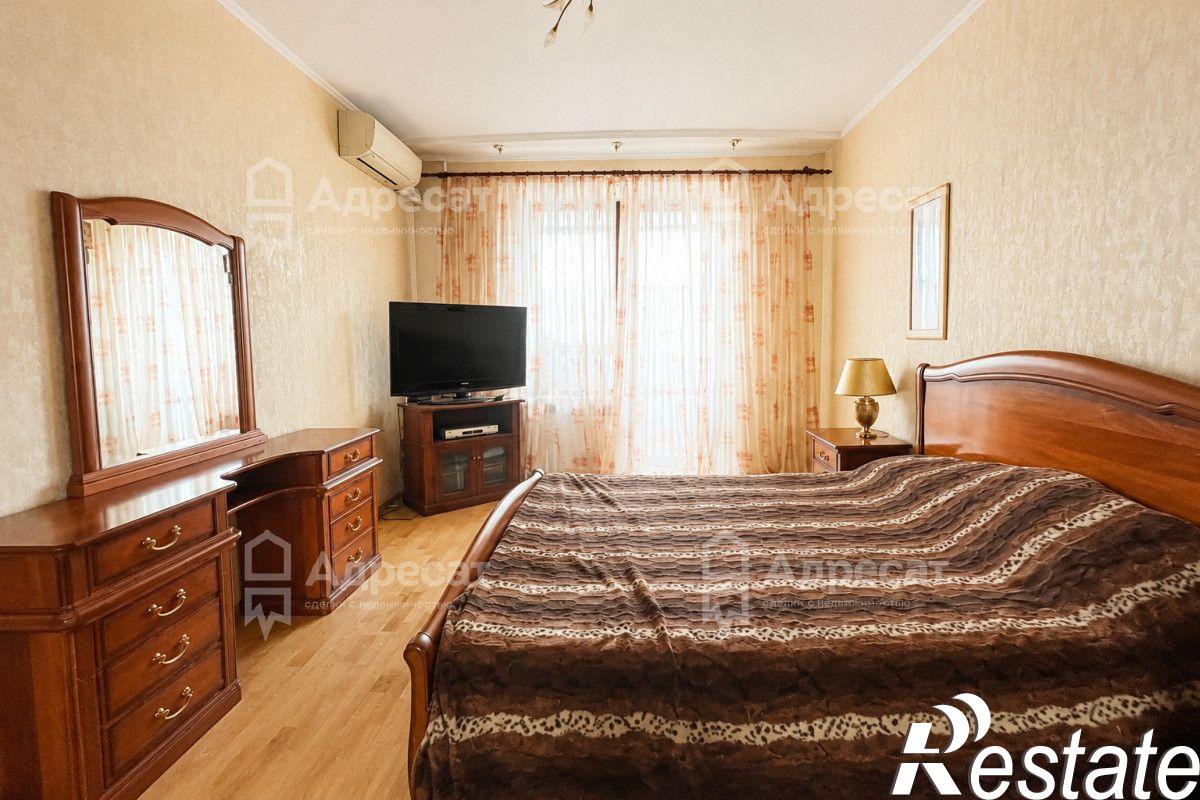 Купить квартиру за 7 650 000 рублей на ул. им. Вершинина,  д.8