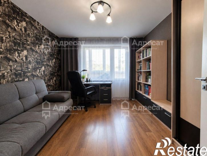 3-комн квартира ул. им. Академика Богомольца,  д.8