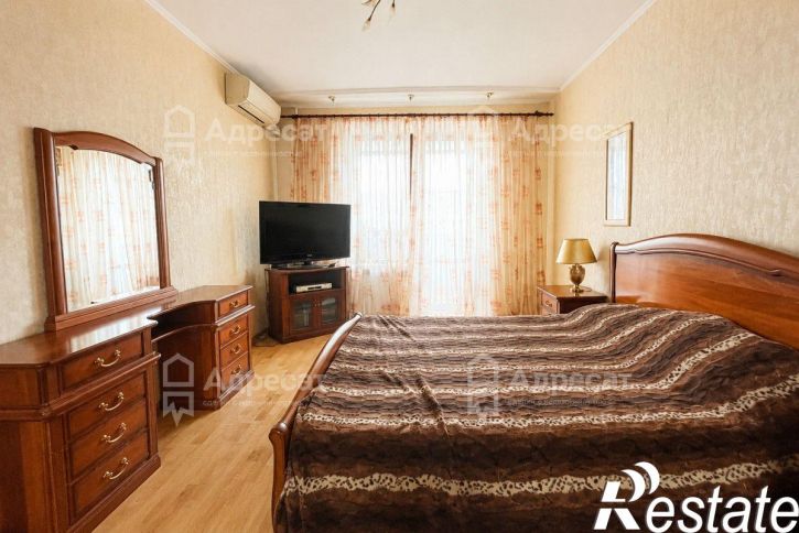 3-комн квартира ул. им. Вершинина,  д.8