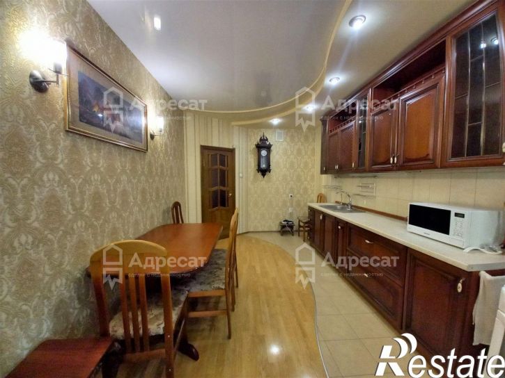3-комн квартира ул. Космонавтов,  д.19