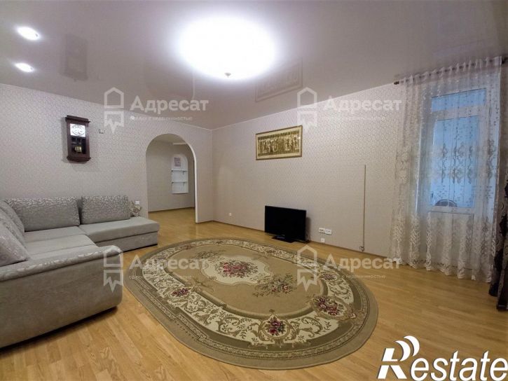 3-комн квартира ул. Космонавтов,  д.19