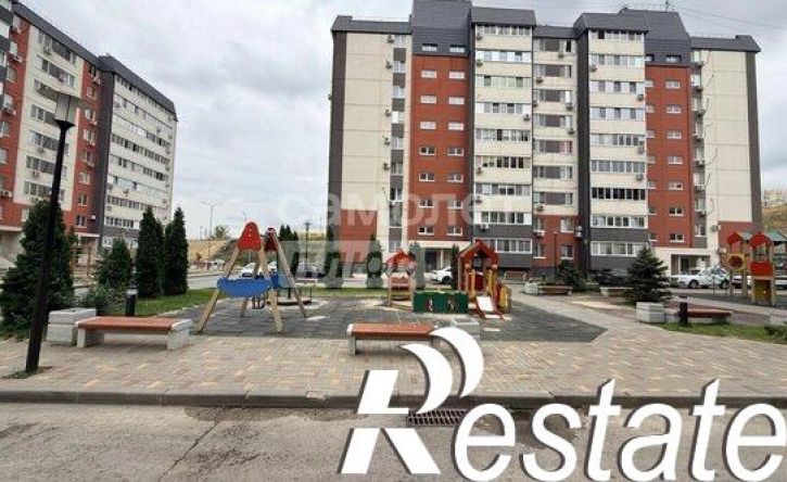 2-комн квартира улица Академика Комарова, 68А,  д. 68А