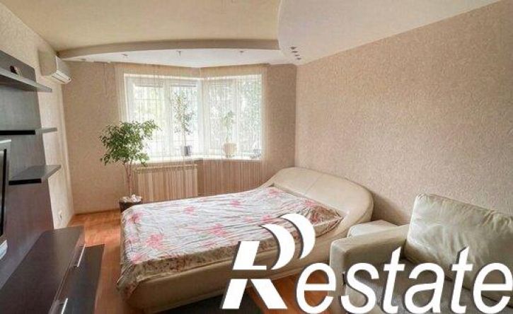 3-комн квартира улица Маршала Еременко, 44,  д. 44