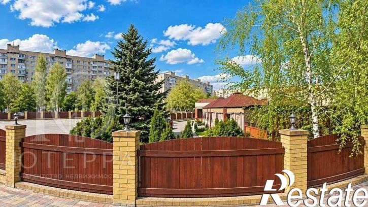 Отдельное здание улица Хиросимы, 15Б,  д. 15Б